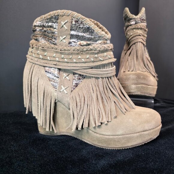 Naughty Monkey Women's Canyon Dream Ankle Bootie 9 - Picture 5 of 15